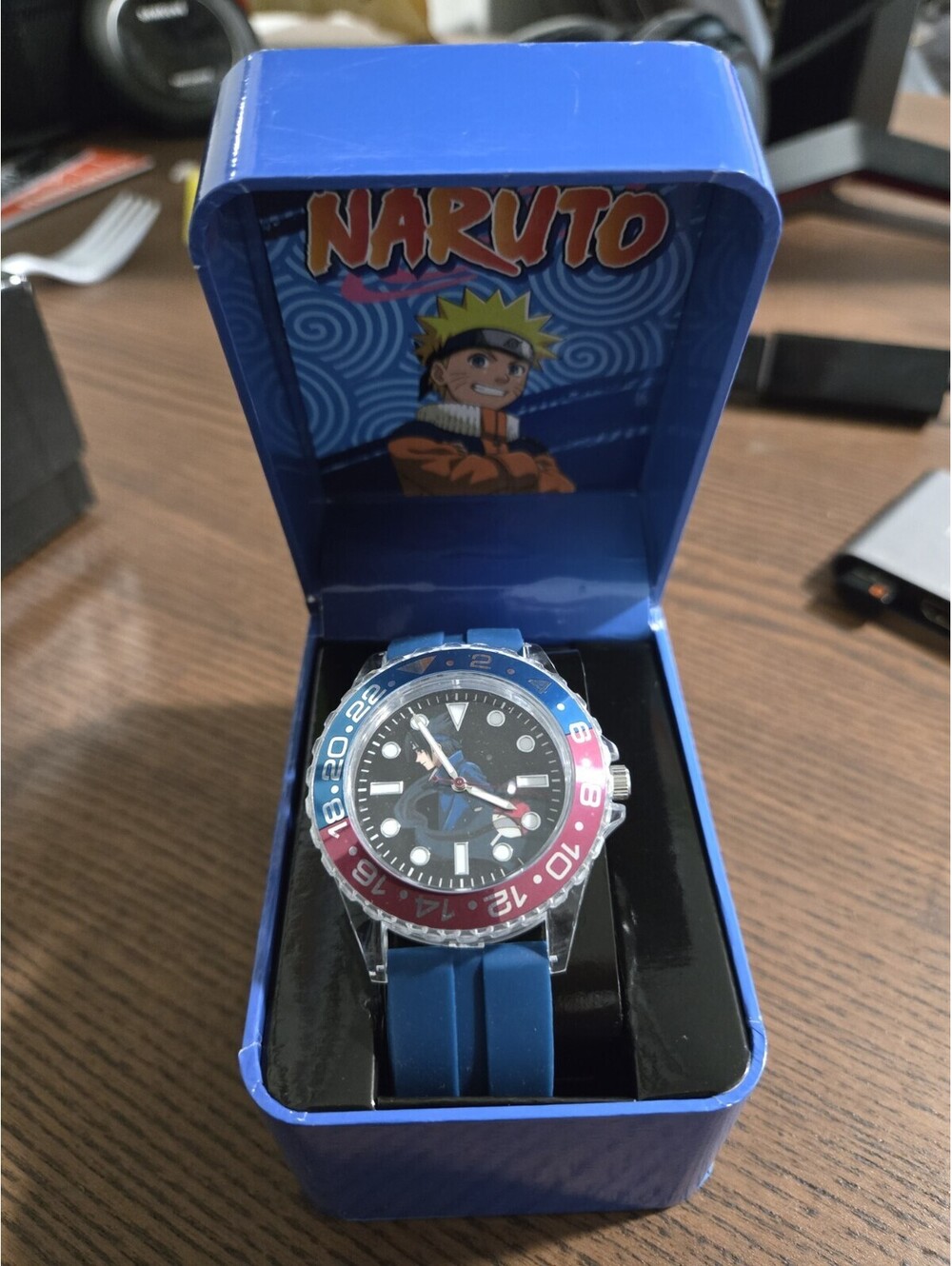 VIZ Media Naruto Anime Quartz Analog Rotating Bezel w/ Box